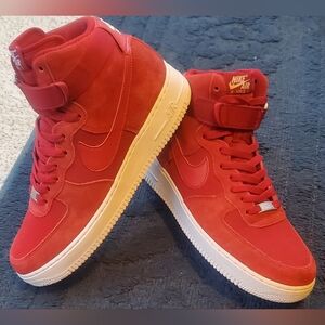 *SOLD on M!* Nike Air Force 1 '07 High "Gym Red", New In Box! Mens 9.5/Womens 11